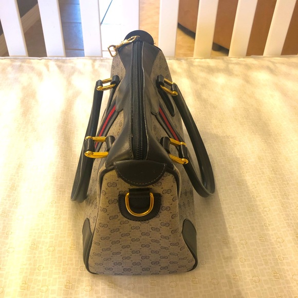 Closet cleanup! Gucci Boston satchel classic. - Picture 8 of 13